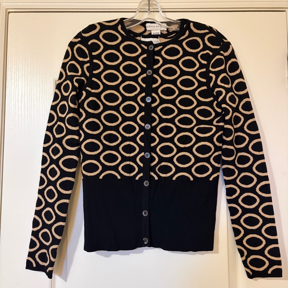 Doncaster Black and Tan Circular Pattern Cardigan